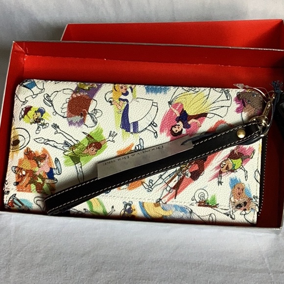 Dooney & Bourke x Disney parks wallet - Picture 6 of 12